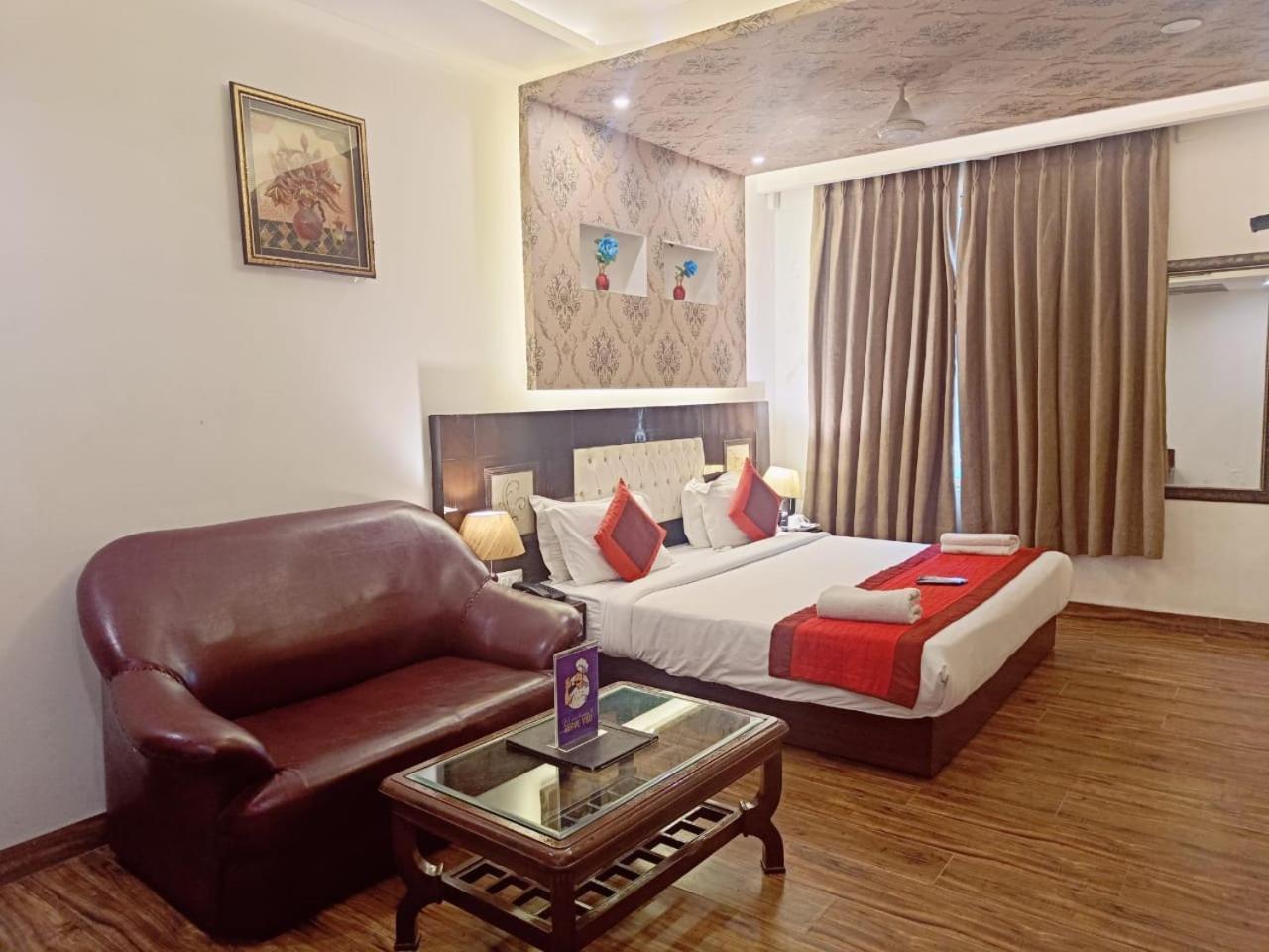 Hotel Waterfall Paschim Vihar Delhi Exterior foto